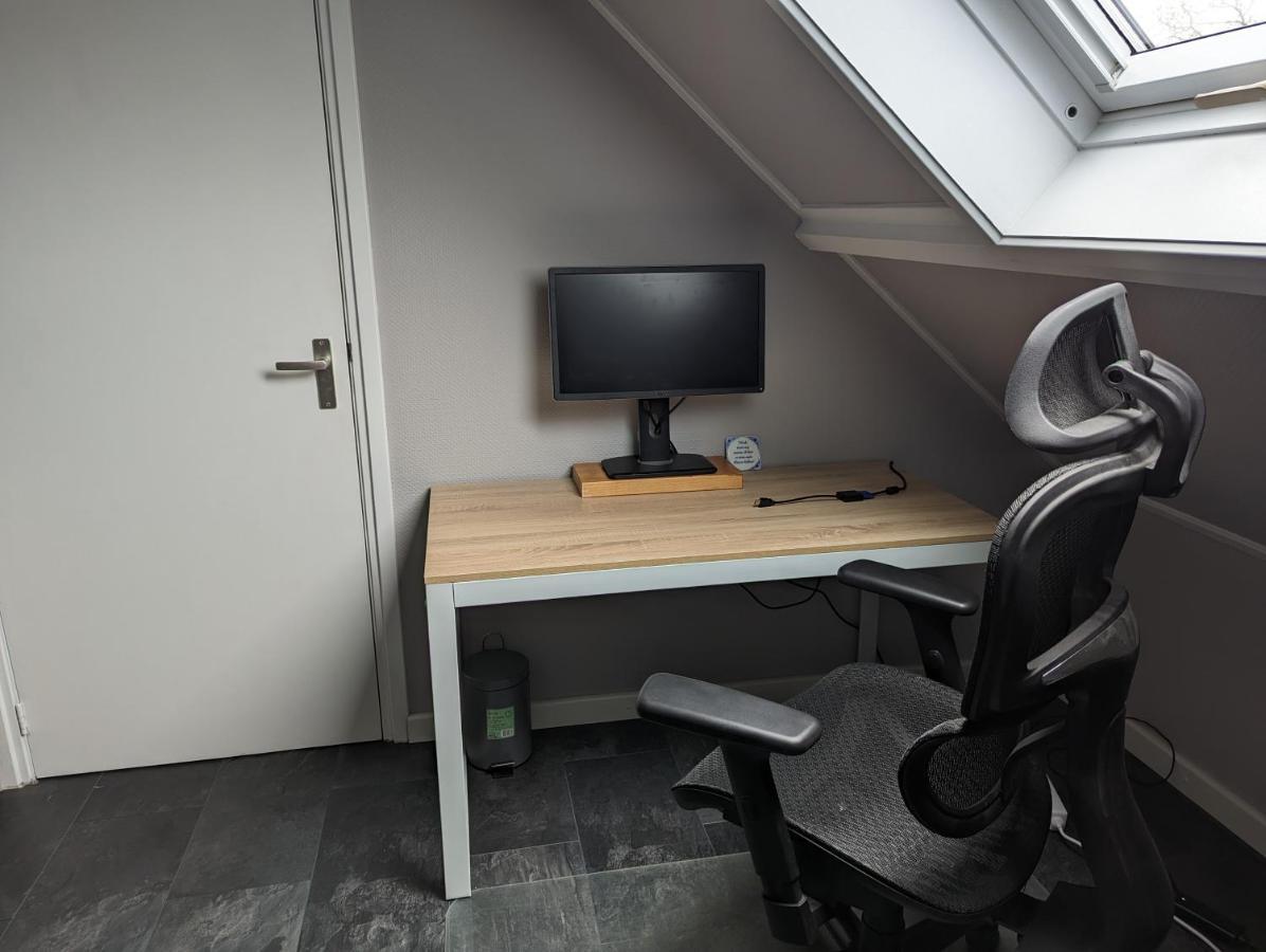 Knus Appartement Aan Bosrand Hornsterzwaag Esterno foto
