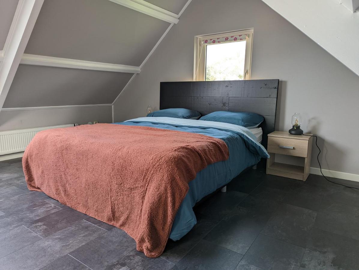 Knus Appartement Aan Bosrand Hornsterzwaag Esterno foto